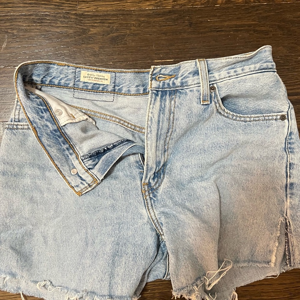 Light wash vintage Levi’s Shorts